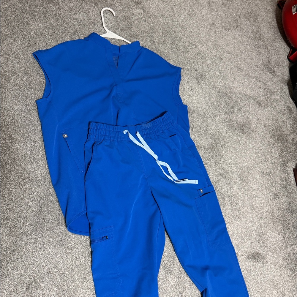 FIGS Royal Blue Scrub Set